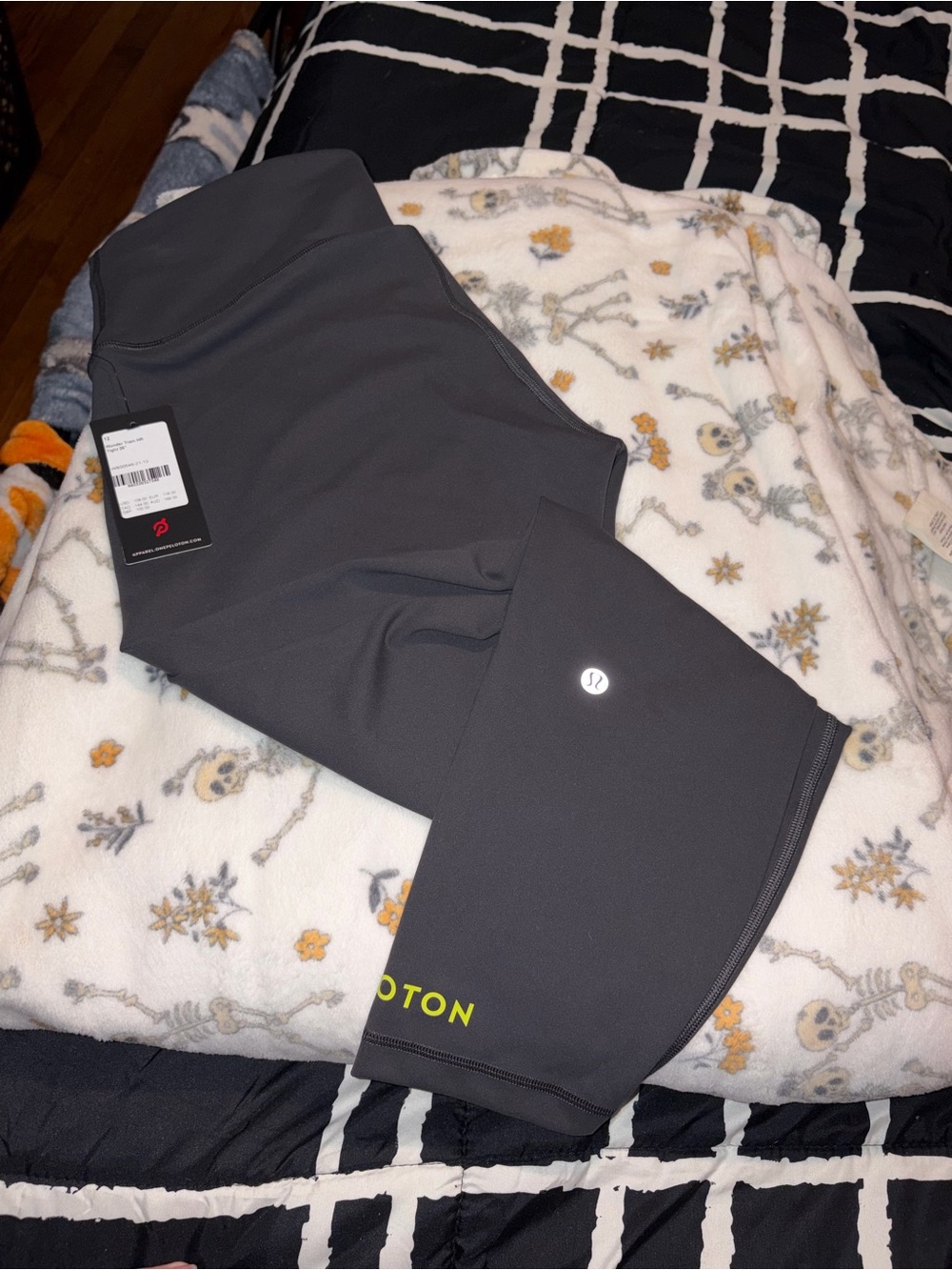 NWT lululemon athletica peloton Gray Athletic Leggings - Gray